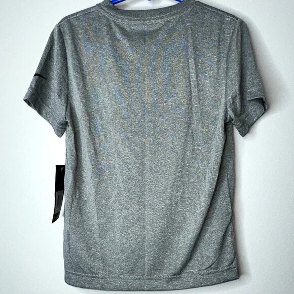 Nike Short Set Boys Size 6 Gray Short Sleeve Swoosh Black Shorts Athletic NWT - Picture 2 of 7
